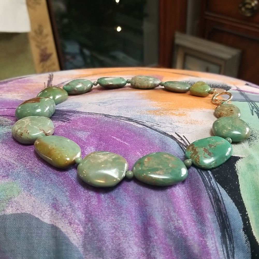 Natural Green Turquoise Stone Necklace With Gold Tone Clasp!!! NWOT!!!